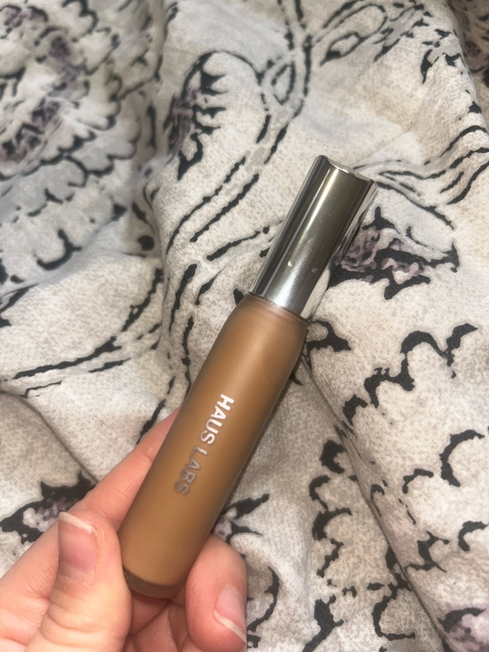 ❤️ 2/$15 Haus Labs By Lady Gaga Liquid Concealer Shade #34 Medium Golden Olive - Picture 2 of 10
